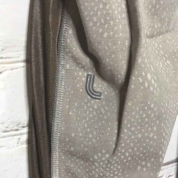 Lole Capris - Picture 5 of 6